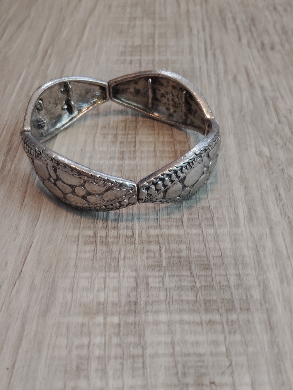 Silver Textured Stretch Bracelet for Women
